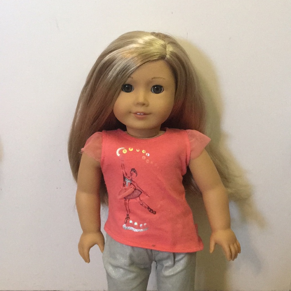*SOLD*American girl doll Isabell